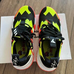 Adidas Trae young 1 size 8 black solar red sneakers